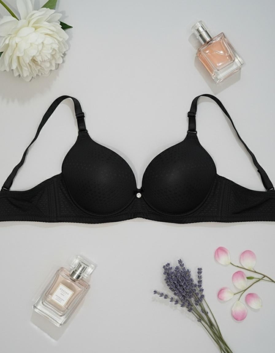 Dot-Textured Smooth Support Foam Bra: Effortless Elegance
